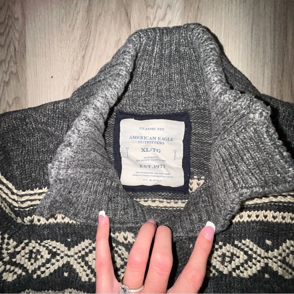 VTG A&E grandpa Charcoal & Cream striped chuncky Cardigan w/ pockets